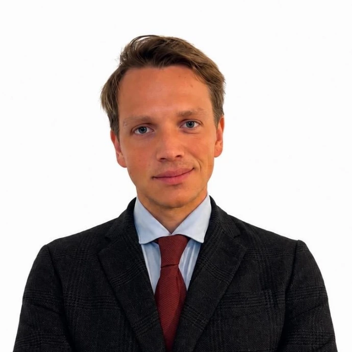 Dr. Maximilian Weselik 